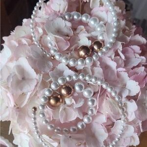 Y project Elegant Pearl and Gold Beaded earrings